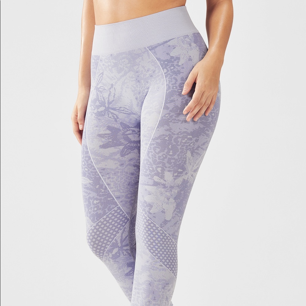 Fabletics Seamless Jacquard Capri